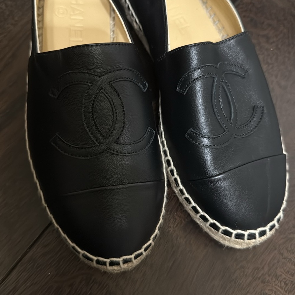 Chanel Black Espadrille Flats - Picture 10 of 13